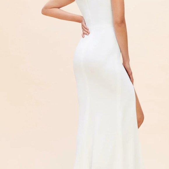 Sandra White Curved-Back Mermaid Gown - XL / OFF WHITE - Picture 2 of 6